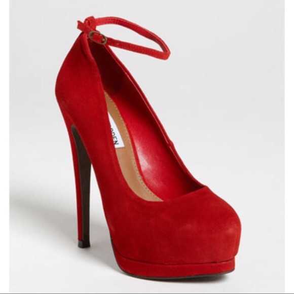 STEVE MADDEN OBSESSED RED SUEDE - Picture 2 of 2